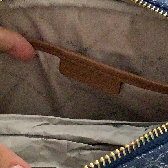 Amazing MK Denim Jet Setter Crossbody💙💙💙NWT - Picture 9 of 12